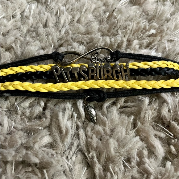 Pittsburgh Steelers Bracelet - Picture 2 of 4